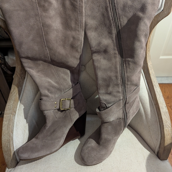 Sole Society Shoes - Sole Society Wedge Boots in Taupe